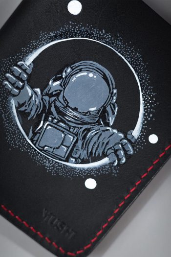 ASTRONAUT DISCOVERY - Image 4