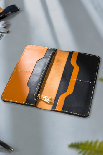 Imported pure leather wallet with hand-painted Turkish motif in Pakistan