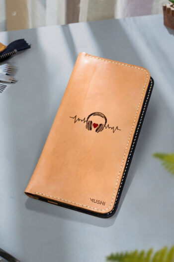 Long Leather Wallet with headphone and heart design