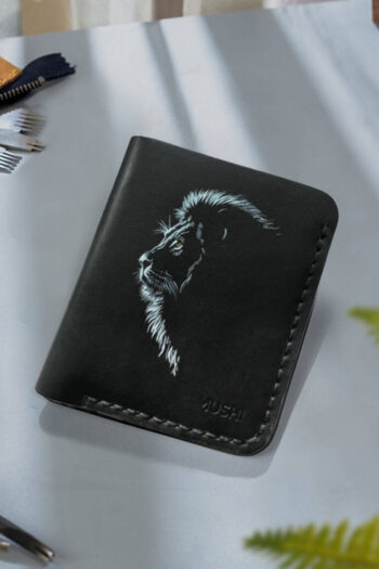 Black leather wallet with minimalist lion art – gift for him