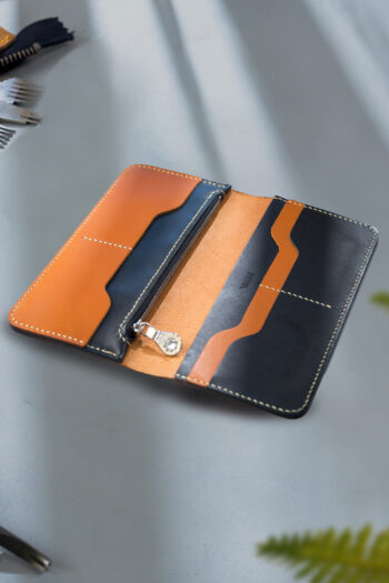 Luxury Leather Wallet with Wax beige Thread stitching by Hands