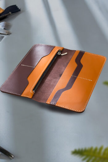Luxury Leather Wallet with Wax Thread stitching by Hands