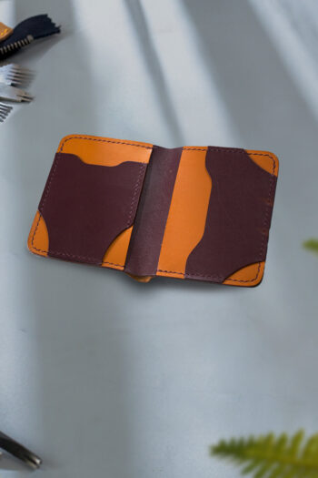 CLUTTERED PELICAN - Image 3